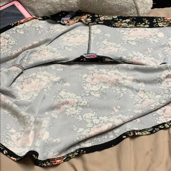 High waisted short skirt - Picture 4 of 4